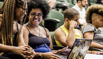 Docentes formam grupo a favor da criação de cotas raciais na UEM 