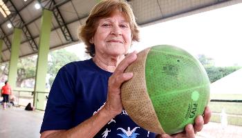 Campeonatos nos Centros Esportivos de Maringá celebram o Mês do Idoso 