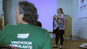 Vendedores ambulantes recebem dicas e orientações para o Natal 2019 Vendedores ambulantes recebem dicas e orientações para o Natal 2019