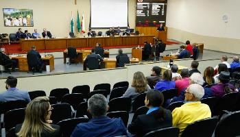 Câmara aprova Moção de Repúdio à transferência de vagas noturnas do Ensino Médio 