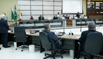 Câmara aprova incentivo financeiro a micros e pequenos empresários 