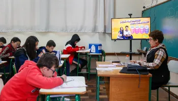 Paraná vai convocar mais de mil professores aprovados em concurso público 