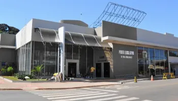 Câmara de Campo Mourão, no Paraná, abre concurso com salários de até R$ 6,3 mil