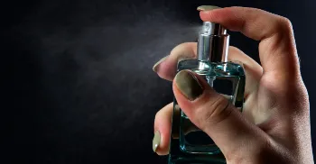 Anvisa determina suspensão do uso de shampoos, perfumes e produtos de limpeza; saiba quais