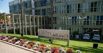 Prefeitura de Umuarama abre concurso com 10 vagas para nível médio de escolaridade 