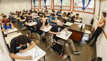 Prazo de inscrições do Vestibular de Verão 2024 da UEM é prorrogado; saiba mais 
