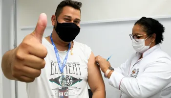 Pessoas a partir de 35 anos poderão receber a 4ª dose da vacina contra covid-19 em Maringá 
