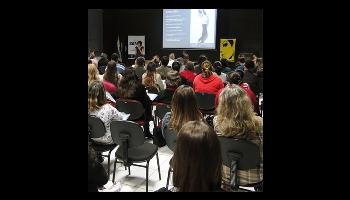 EVENTO RENOVA CONHECIMENTO DE ESTUDANTES E PROFISSIONAIS DE MODA DE MARINGÁ E REGIÃO 