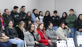 Unioeste presta homenagens a professores, médicos e ex-alunos vítimas de acidente aéreo em Vinhedo 
