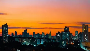 Fim do calor: previsão aponta mudança brusca no clima de Maringá a partir de sábado (26) Fim do calor: previsão aponta mudança brusca no clima de Maringá a partir de sábado (26)