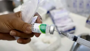 Campanha de vacinação contra a gripe começa em 7 de abril, de acordo com Ministério da Saúde 