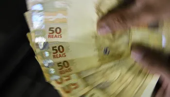 Receita Federal paga lote da malha fina do Imposto de Renda de março nesta terça (31) 