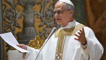 Vaticano, em texto aprovado pelo Papa Leão XIV, alerta sobre “culto ao corpo” das cirurgias plásticas 
