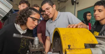 Com 15 opções em Maringá, inscrições para cursos técnicos da rede estadual terminam nesta sexta (3) 