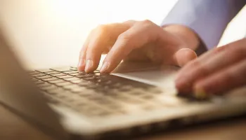 Maringa.Com lança chat para contato entre recrutadores e candidatos 