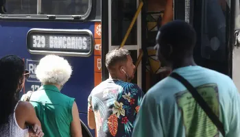 População do Brasil começará a diminuir em 2042, de acordo com IBGE 