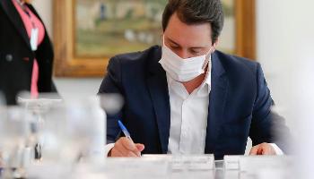 Paraná autoriza retomada de eventos e ensino profissionalizante presencial 