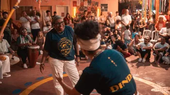 Agenda cultural gratuita em Maringá tem capoeira, teatro e música; confira 