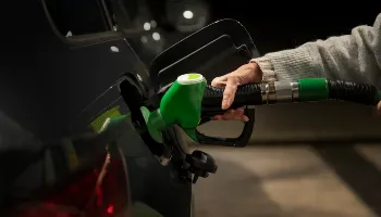 Petrobras anuncia redução de R$ 0,20 no preço do litro da gasolina Petrobras anuncia redução de R$ 0,20 no preço do litro da gasolina