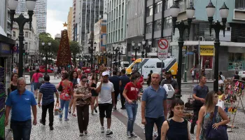 62% dos municípios paranaenses apresentam crescimento populacional, aponta Censo 