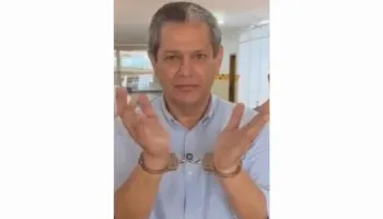 Ministério Público pede remoção de vídeo em que prefeito Silvio Barros aparece algemado Ministério Público pede remoção de vídeo em que prefeito Silvio Barros aparece algemado