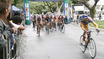 Melhores ciclistas do Brasil disputam Copa Cidade Canção no domingo (25). 