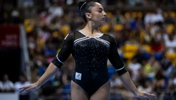 Paranaense Júlia Soares leva ouro no Campeonato Brasileiro de Ginástica Artística Paranaense Júlia Soares leva ouro no Campeonato Brasileiro de Ginástica Artística