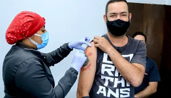 Vacinação continua apenas com aplicação de 2ª dose nesta quinta-feira (29) 