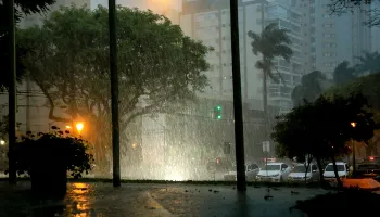 Maringá já registra 249 ocorrências após tempestade desta terça-feira (14) 
