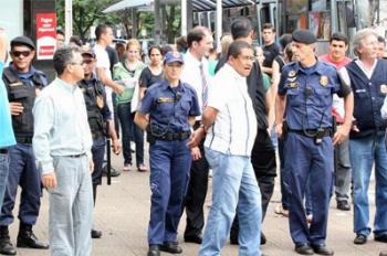 Fiscalização intensifica controle de ambulantes 