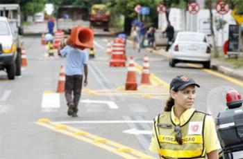 Avenida Guedner é redesenhada para oferecer mais segurança 