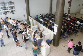Agência do Trabalhador de Maringá começou a inscrever pedidos de carteira de trabalho 