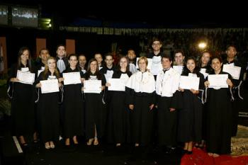 UEM teve mais dezessete laureados na formatura 