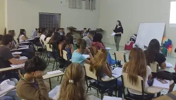 Cursinho Solidário online oferece revisão gratuita para estudantes que farão o Enem 