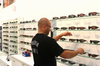 Polícia prende 13 envolvidos em golpe de R$ 50 milhões com contrabando de óculos 