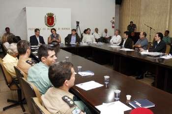 Festas rave e rachas de moto são temas de reunião do GGI 