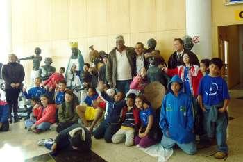 Alunos visitam Mostra Zumbi dos Palmares 
