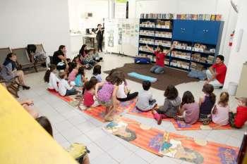 “Tapetes Contadores de Histórias” movimentam bibliotecas nas Férias Culturais 