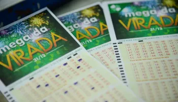 Com prêmio estimado em R$ 1 bilhão, sorteio da Mega da Virada de 2025 acontece em 31 de dezembro 
