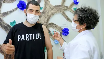 Veja o cronograma completo da vacinação contra Covid-19 desta sexta-feira (19) 