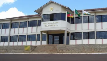 Prefeitura na região sul do Paraná abre concurso com salários de até R$ 17 mil 
