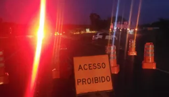 Ponte do Rio Ivaí é bloqueada na PR-323 devido a cheia que ameaça estabilidade da estrutura 