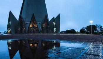 Maringá pode registrar chuva sem parar até sábado (1º); temperaturas devem variar de 11°C a 28°C 