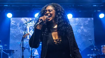 Filha de B.B. King, Claudette King faz show em Maringá em outubro 