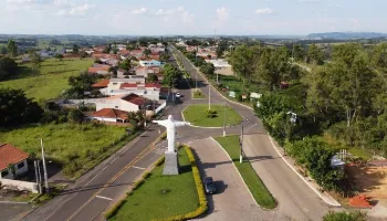 Prefeitura na região norte do Paraná abre concurso com salários de R$ 2 mil a R$ 13,2 mil 