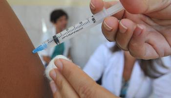 Campanha de vacinação da gripe é prorrogada e grupo prioritário é ampliado. Campanha de vacinação da gripe é prorrogada e grupo prioritário é ampliado.