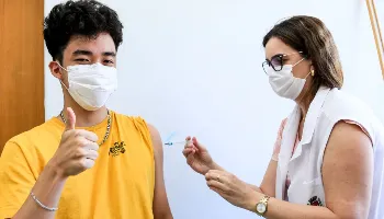 Veja o cronograma de vacinação completo desta terça-feira (9) em Maringá 