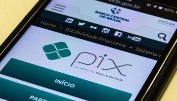 Pix, novo sistema de pagamento instantâneo, entra em funcionamento Pix, novo sistema de pagamento instantâneo, entra em funcionamento