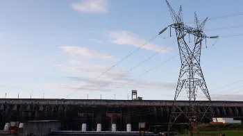 Conta de luz voltará a ter bandeira verde em outubro, afirma Aneel 