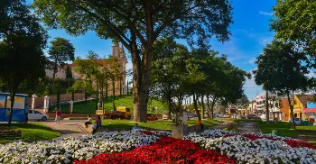 Prefeitura na Região Metropolitana de Curitiba abre concurso com salários de R$ 2,8 mil 